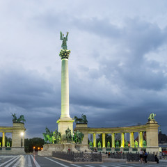 Fototapeta na wymiar Budapest - View of the Heroes' Square at Dusk
