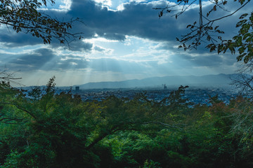 Obraz na płótnie Canvas view of Kyoto from Fushimi inari
