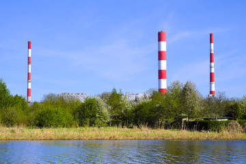 Warsaw, Poland - Siekierki Power and Heat Plant in Czerniakow quarter of Warsaw neighboring Czerniakowskie Lake nature reserve © Art Media Factory