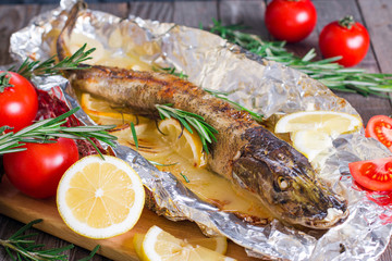 Baked fish with lemon and rosemary