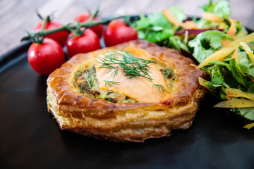 Quiche Lorraine with smoked Salmon