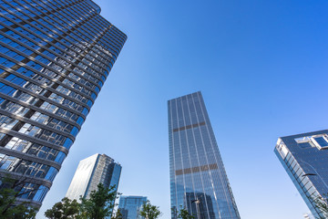 Obraz premium up view of modern office building