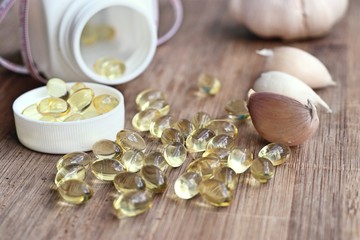 capsules of garlic oil