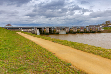 Mont Saint-Michel. The Cuenon River.
