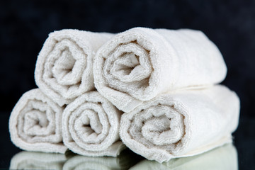 Obraz na płótnie Canvas Pile of white towels