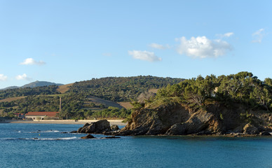 Fototapeta na wymiar Port-Vendres coastal path in the south of France