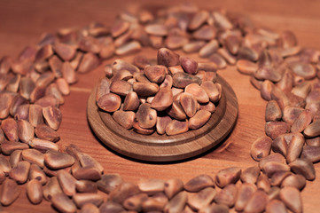 Handful of pine nuts, pine nuts.