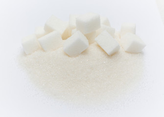 Refined sugar in cubes and granulated