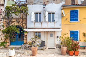 Fototapeta na wymiar Colorful facade of an old house in Rovinj, Croatia, Europe.