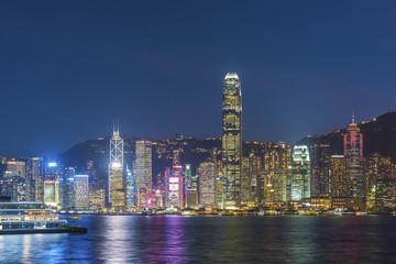 Obraz na płótnie Canvas Victoria harbor of Hong Kong city at dusk