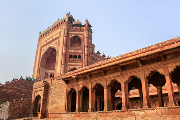 Fototapeta premium Buland Darwasa (Victory Gate) leading to Jama Masjid in Fatehpur Sikri, Uttar Pradesh, India
