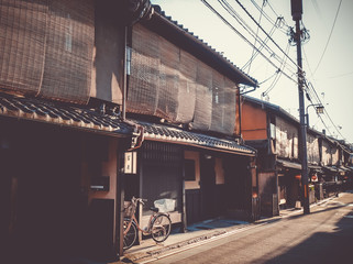 Obraz premium Traditional japanese houses, Gion district, Kyoto, Japan