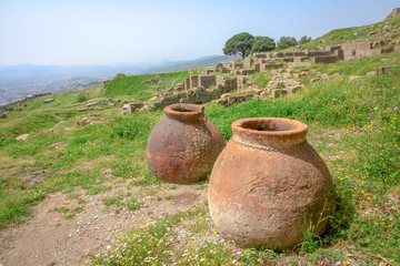Obraz premium Acropolis antique in Trajan temple, Pergamon (Bergama), Turkey