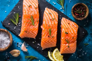 Küchenrückwand glas motiv Fresh fish. Salmon fillet. © nadianb