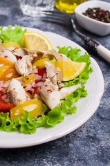 Fish fillet with raw vegetables