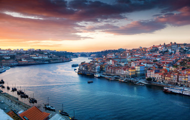 Fototapeta premium Porto, Portugal old town skyline at sunset, beautiful cityscape
