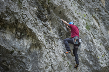 Gole di Fara San Martino, Abbazia di San Martino in Valle e free climbing