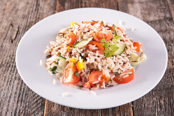 rice salad with tomato and cucumber