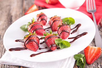 strawberry and chocolate sauce