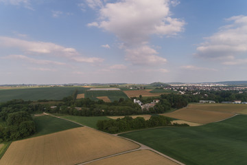 Luftbild mit Blick auf eione Kläranlage im Glemstal