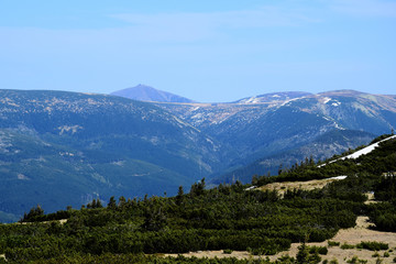 Obraz premium Riesengebige, Blick von der Goldhöhe zur Schneekoppe