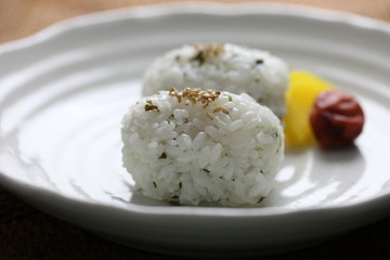 わかめのおにぎり