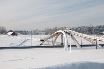 Snow and Davinci bridge