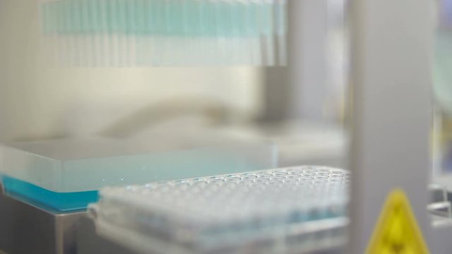 Automatic analysis of DNA, machine process