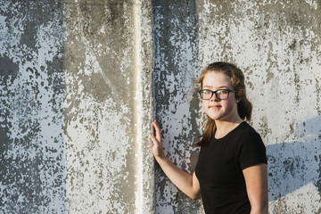 Fototapeta premium near concrete wall