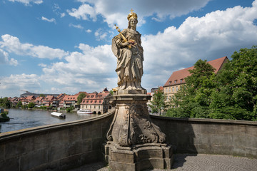 Fototapeta premium Statue der Kaiserin Kunigund in Bamberg