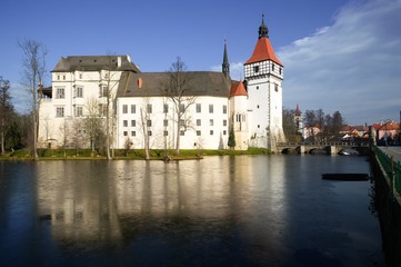 Fototapeta na wymiar Castle Blatna in southern Bohemia, Czech republic, Europe