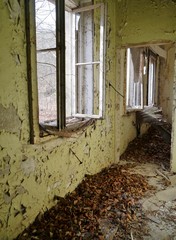 Fenster in ehemaligem NVA-Haus in Dwasieden