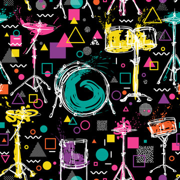 Seamless pattern with drum kit with splashes in watercolor style and decorative geometric elements on white background. Colorful design for retro party in memphis style. Vector illustration 