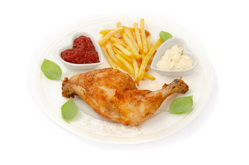 Hähnchen vom Grill mit Pommes, Ketschup und Mayonnaise