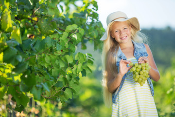 Child with fruit
