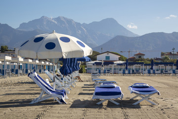 Forte dei Marmi, la spiaggia a primavera