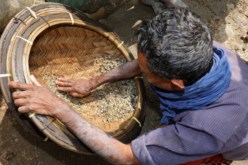 Edelsteinminen in Ratnapura in Sri Lanka 
