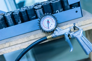Repair of wheels. Equipment for tire repair. Mounting. Compressor for pumping tires.