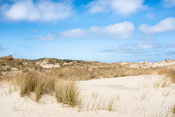 Dünenpanorama Nordsee mit Wolken