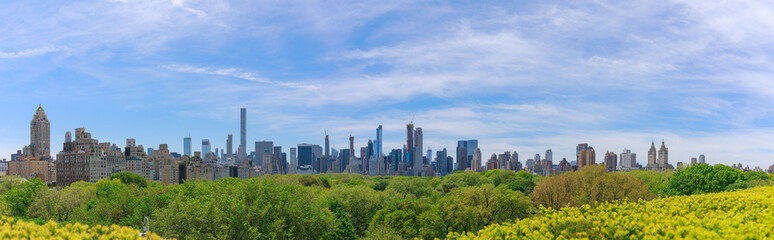 Fototapeta premium Panorama of midtown Manhattan skyline over central park