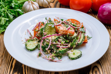vegetable salad with nuts