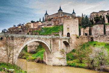 Obraz premium Toledo city and the Tagus River