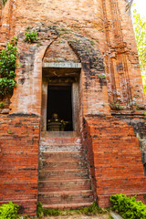Fototapeta na wymiar Twin towers - an ancient architecture of Cham, Quy Nhon, Viet Nam