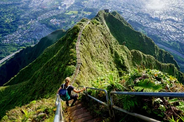 Fototapeten Die Treppe zum Himmel, Haiku-Treppe, Oahu, Hawaii, USA © Hana