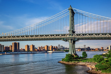 view of the Manhattan bridge