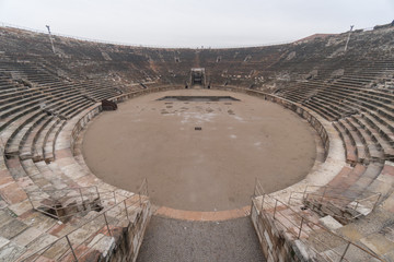 casttle, bridge, europe, italy, italia, europa, tunel, arena,