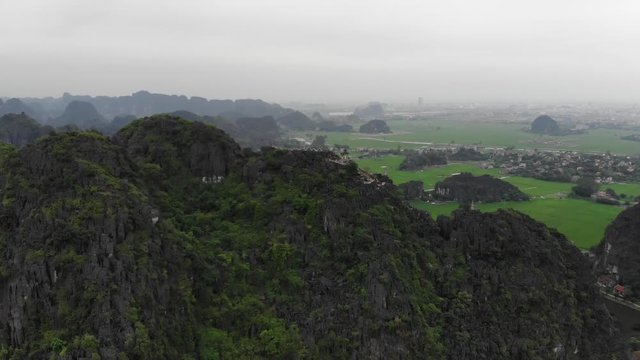 Hang Mua and Temple