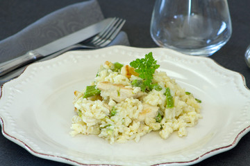 risotto au poulet et asperges vertes