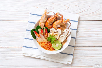 spicy shrimps soup (Tom Yum Goong)