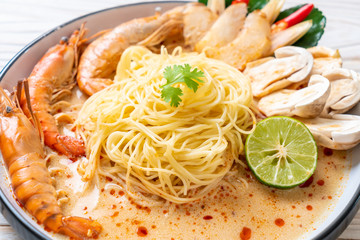 spicy shrimps spaghetti pasta (Tom Yum Goong)